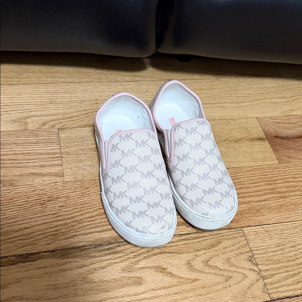 Michael Kors Kids MK Logo Slip-On Sneakers in Beige and Pink